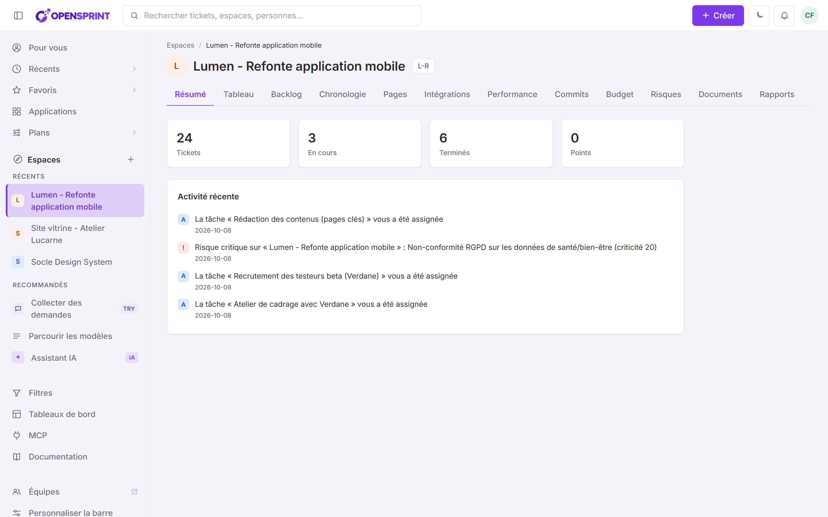 Onglet Résumé de l'espace Lumen : quatre indicateurs (Tickets, En cours, Terminés, Points) en haut, et le fil « Activité récente » en dessous.